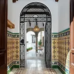 Genteel Casa San Pedro *