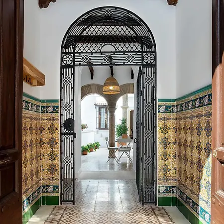 Genteel Casa San Pedro *
